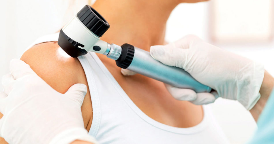 Дерматолог.