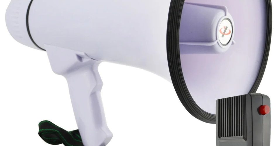 Ручной мегафон.