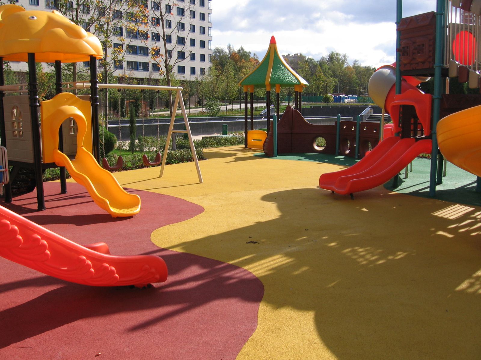 Покрытие для площадок из резиновой крошки