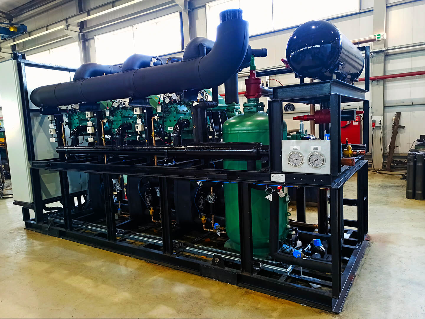 многокомпрессорные холодильные агрегаты.