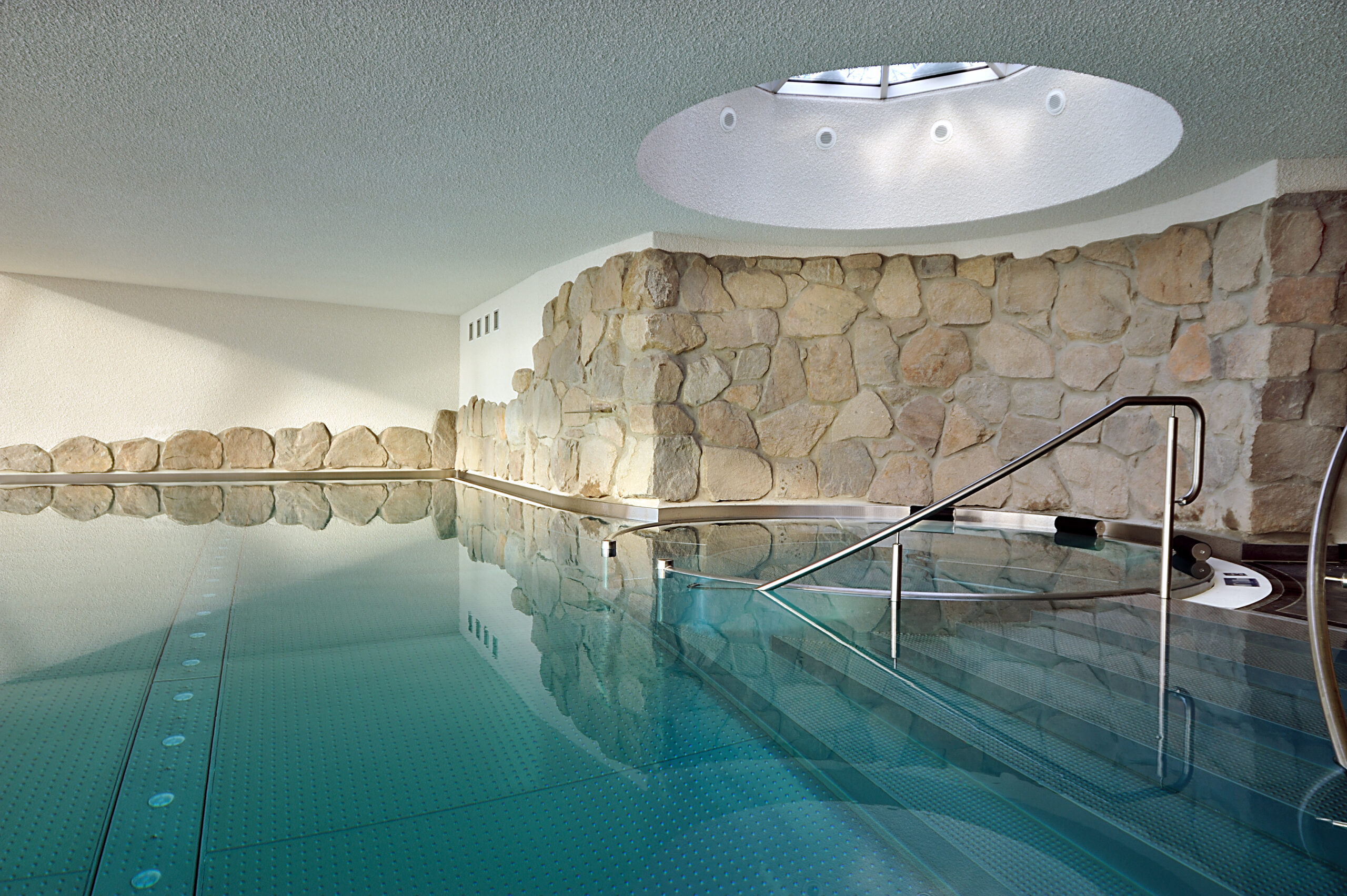 Заказ строительства бассейна