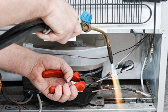 Ремонт холодильников в Набережных ЧелнахРемонт холодильников: Восстановление Производительности и Долговечности