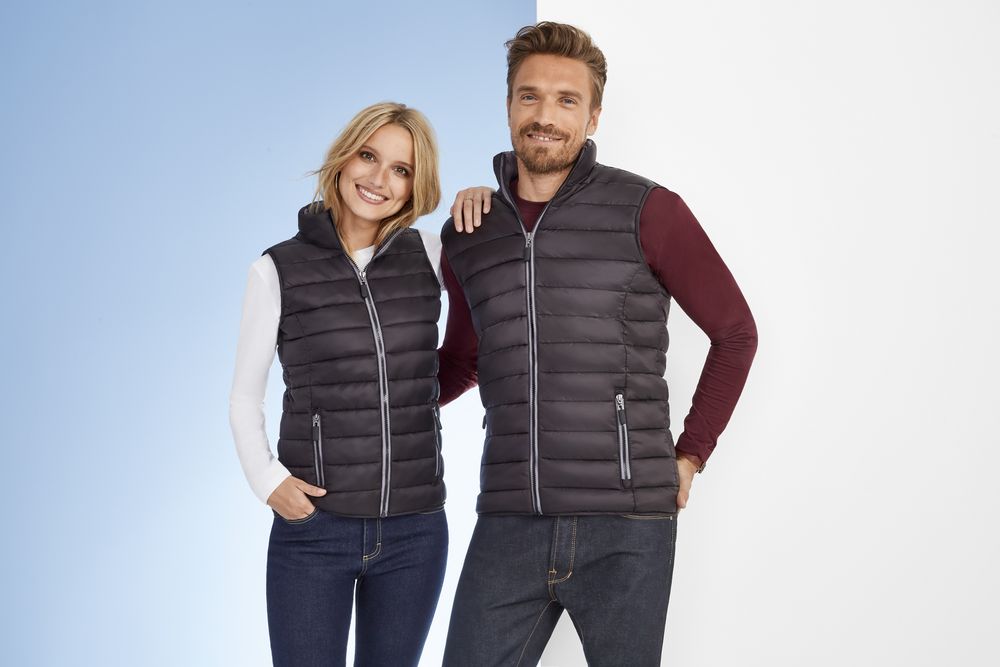 Дутые жилеты для мужчин и женщин: модный и практичный элемент гардероба